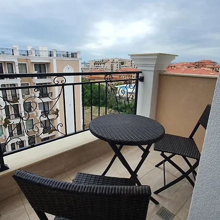Sunshine Rose - Sea View, Neubau, Luxus شقة